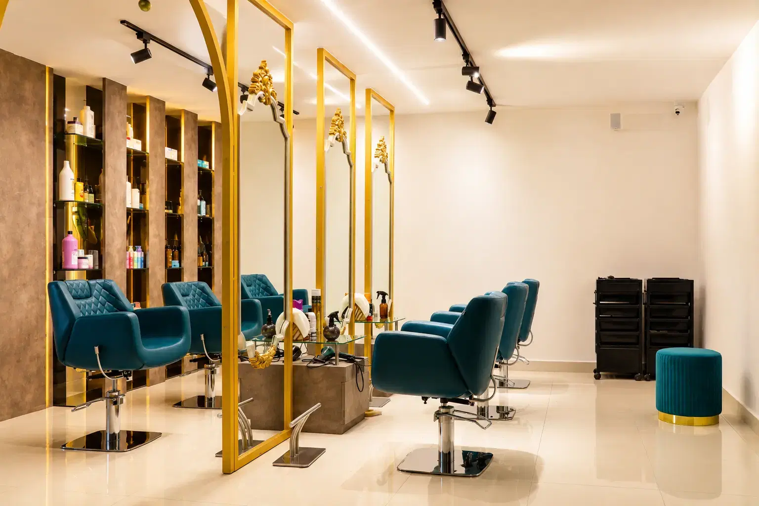 Kameleon Salon Kokapet interior